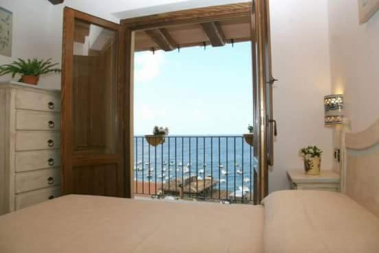 Bed and Breakfast Romeo E Giulietta Шилла Екстер'єр фото